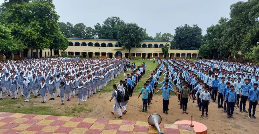 Students and campus of A.H.P. Inter College